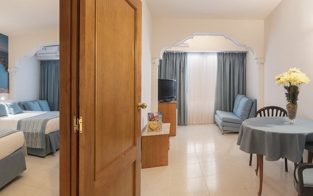 Эталон (спальня + гостиная) premium Отель Magic Cristal Park Бенидорме