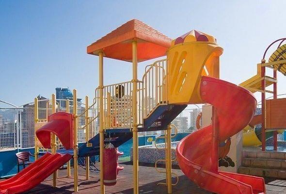ДЕТСКАЯ ПЛОЩАДКА RIFI КЛУБ Отель Magic Cristal Park Бенидорме ДЕТСКАЯ ПЛОЩАДКА RIFI КЛУБ Отель Magic Cristal Park Бенидорме